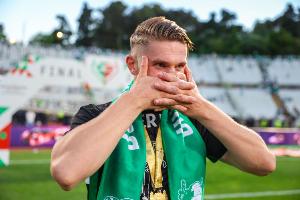 记者：阿森纳6500万+1500万欧报价约克雷斯，还有500万欧差价