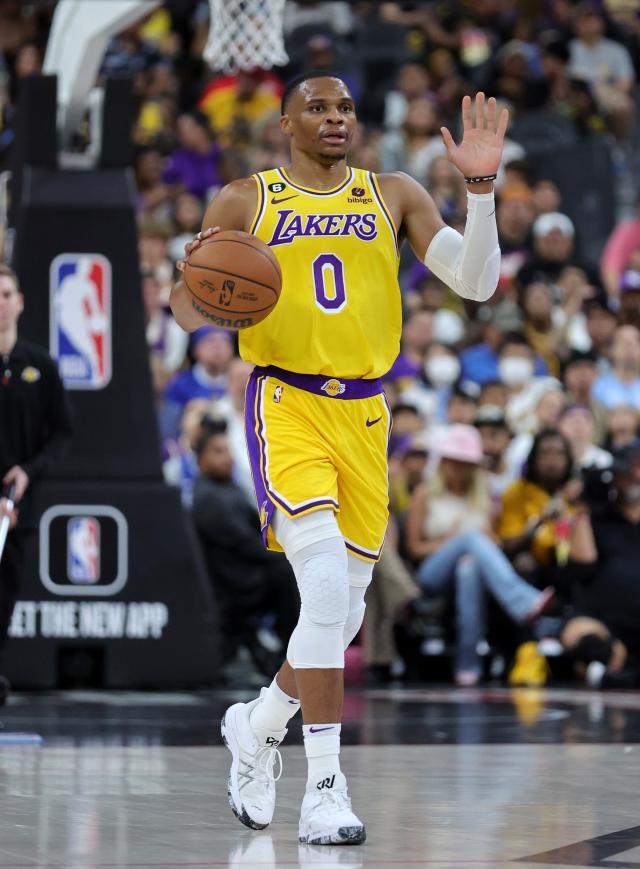 Kaiyun开云中国官网-1胜5负结束季前赛 惨败国王47分！湖人问号重重